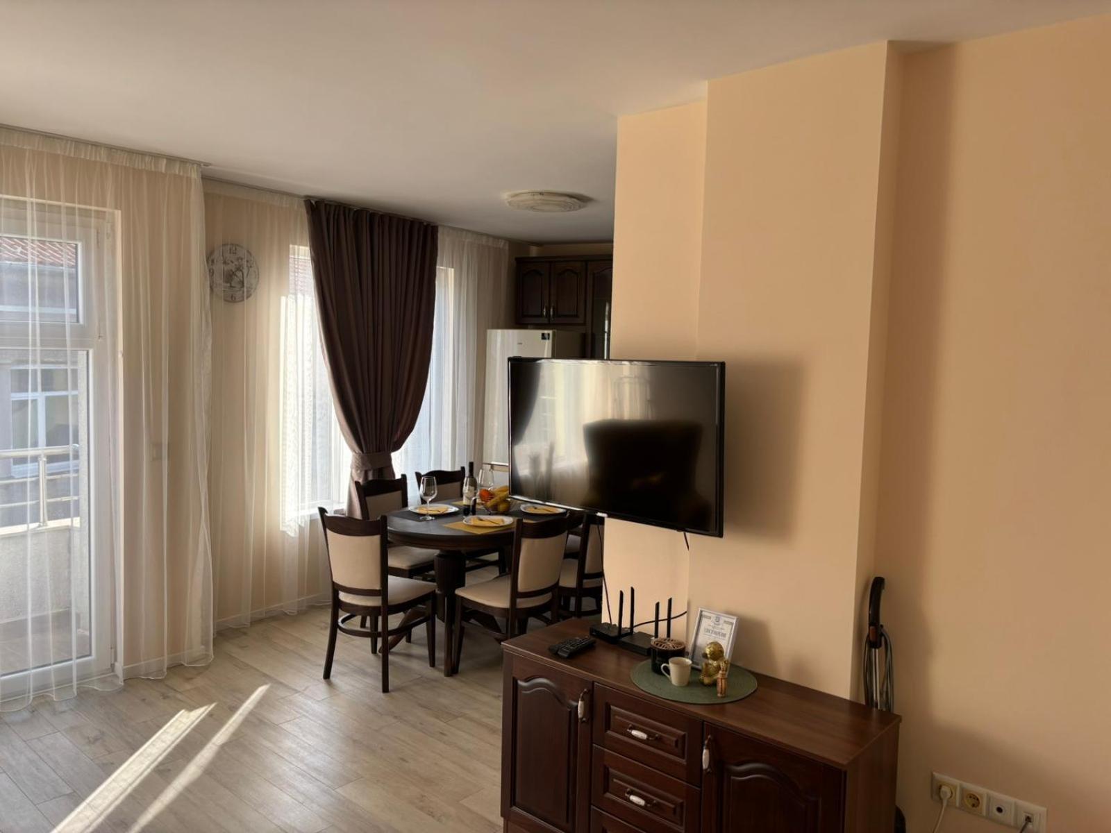 Grand Apartment Bogoridi - Top Center Near To Sea And Sea Garden Burgas Stad Buitenkant foto